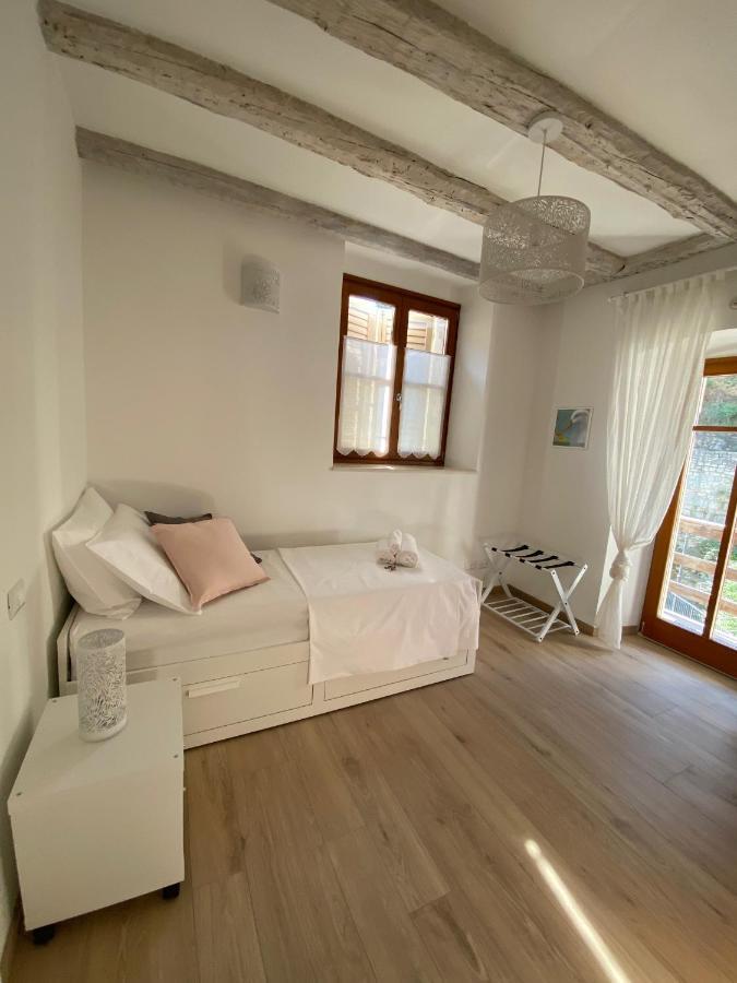 Appartamento Borgo San Tomaso, Tra Storia E Natura Rovereto  Exterior photo